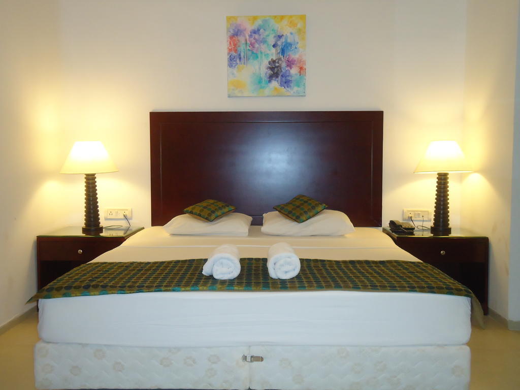 Colonia Santa Maria Hotel Baga Ngoại thất bức ảnh