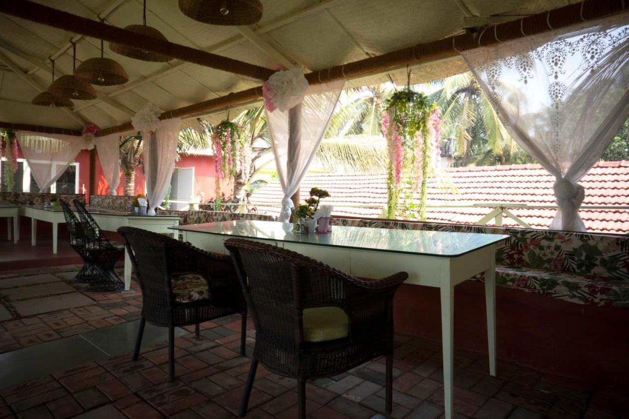 Colonia Santa Maria Hotel Baga Ngoại thất bức ảnh