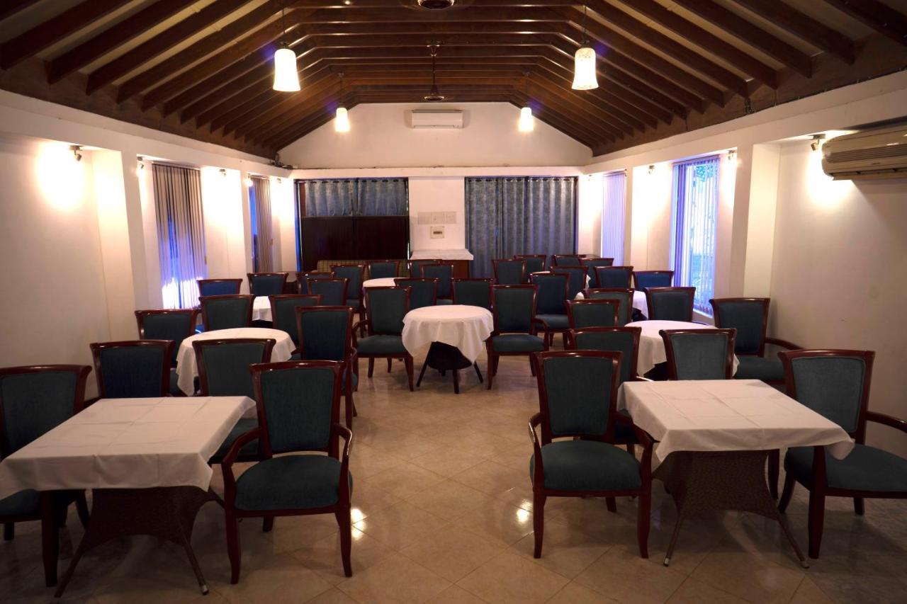 Colonia Santa Maria Hotel Baga Ngoại thất bức ảnh